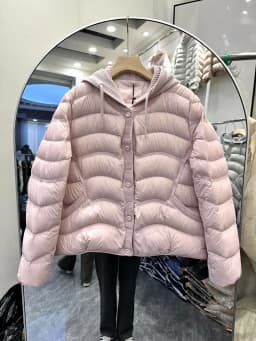 Lagabogy 2026 New Autumn Winter Women 90% White Duck Down Jacket Knitted Hooded Casual Outerwear Female Ultra Light Warm Coats