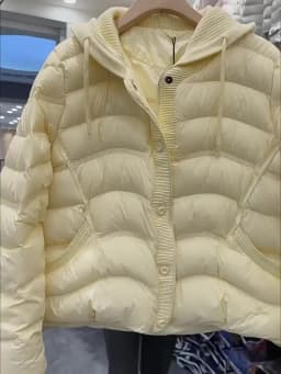 Lagabogy 2026 New Autumn Winter Women 90% White Duck Down Jacket Knitted Hooded Casual Outerwear Female Ultra Light Warm Coats