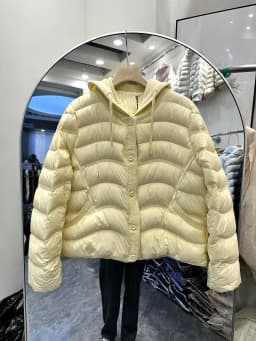 Lagabogy 2026 New Autumn Winter Women 90% White Duck Down Jacket Knitted Hooded Casual Outerwear Female Ultra Light Warm Coats
