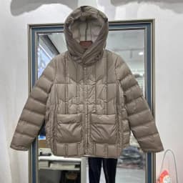Lagabogy 2025 Winter Women 90% White Duck Down Coat Female Stand Collar Single-Breasted Puffer Jacket Casual Loose Hooded Parkas