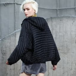 Lagabogy 2026 Winter Vintage Women Oversized Hood Puffer Jacket Female Casual Ultra Light Lantern Sleeve 90%White Duck Down Coat