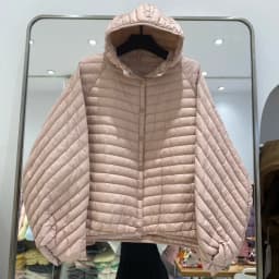 Lagabogy 2026 Winter Vintage Women Oversized Hood Puffer Jacket Female Casual Ultra Light Lantern Sleeve 90%White Duck Down Coat