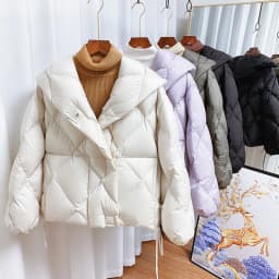 2025 Winter New Fashion 90% White Duck Down Short Jacket Women Thick Warm Loose Cocoon Type Hooded Diamond Puffer Coat Outwear