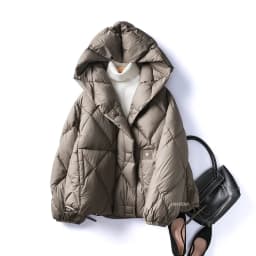 2025 Winter New Fashion 90% White Duck Down Short Jacket Women Thick Warm Loose Cocoon Type Hooded Diamond Puffer Coat Outwear