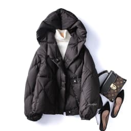 2025 Winter New Fashion 90% White Duck Down Short Jacket Women Thick Warm Loose Cocoon Type Hooded Diamond Puffer Coat Outwear