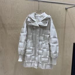 Lagabogy 2025 New Winter Women Long White Duck Down Jacket Female Casual Loose Warm Parkas Knitted Hat Detachable Puffer Coat