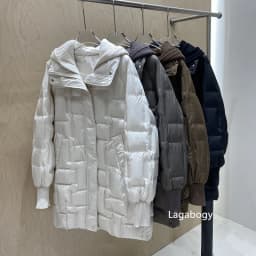 Lagabogy 2025 New Winter Women Long White Duck Down Jacket Female Casual Loose Warm Parkas Knitted Hat Detachable Puffer Coat