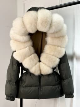 Lagabogy 2025 New Winter Women Big Real Fox Fur Collar 90%White Duck Down Coat Female Streetwear Loose Hooded Warm Puffer Jacket