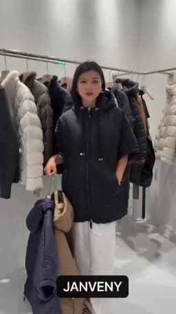 Janveny 2025 New Fashion Winter 90% White Duck Down Vest With Hood Women Casual Warm Loose Sleeveless Puffer Down Waistcoats