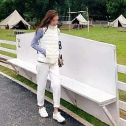 Ultralight Down Vest Women 2025 New Sleeveless Jacket Female White Duck Down Waistcoat Female Warm Puffer Jacket Outwear