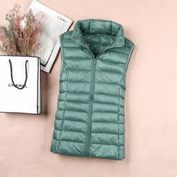 Ultralight Down Vest Women 2025 New Sleeveless Jacket Female White Duck Down Waistcoat Female Warm Puffer Jacket Outwear