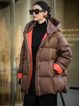 Lagabogy 2026 New Winter Women Puffer Jacket Casual Loose Over Size Warm Outwear Female 90% White Duck Down Coat Hooded Outwear