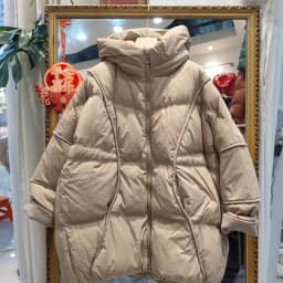 Lagabogy 2025 Winter Women 90%White Duck Down Jacket Hooded Warm Oversize Puffer Coat Female Casual Loose Parka Pocket Outerwear