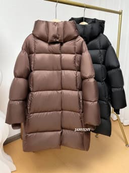 Janveny 2025 New Winter Hoodie White Duck Down Coat Women Thickened Warm Fluffy Solid Color Oversized Long Puffer Bread Jacket