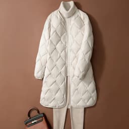 Ultra-Thin Quilted Jacket Women's V-Neck Long Sleeve Lightweight Padded Coat Spring Autumn Fashion Casual Straight Cut Coat