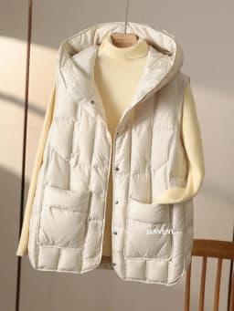 Janveny 2025 New Fashion Women Hooded Down Sleeveless Vest Women Lightweight Seamless White Duck Feather Puffer Short Waistcoat