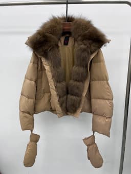 2025 Fashion Winter Women Warm Real Natural Fox Fur Collar Goose Down Jackets Female Outwear Puffer Jackets With Gloves