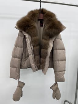 2025 Fashion Winter Women Warm Real Natural Fox Fur Collar Goose Down Jackets Female Outwear Puffer Jackets With Gloves