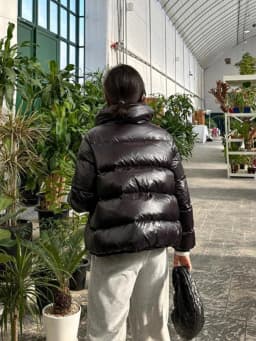 Women's Black Short High Collar Duck down Jacket Winter 2024 Loose Fit Thickened Fashionable Warm Zipper Closure Coat