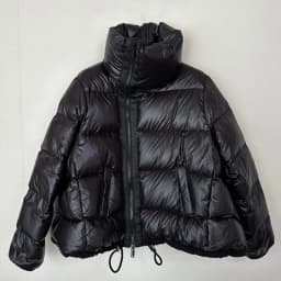 Women's Black Short High Collar Duck down Jacket Winter 2024 Loose Fit Thickened Fashionable Warm Zipper Closure Coat