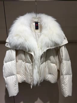 2026 New Winter Warm Women White Goose Down Jacket Real Large Fox Fur Collar Loose Short Puffer Coat Ladies Parka Outerwear