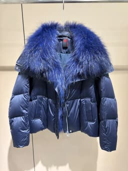 2026 New Winter Warm Women White Goose Down Jacket Real Large Fox Fur Collar Loose Short Puffer Coat Ladies Parka Outerwear