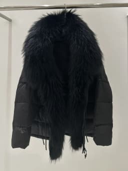 Janveny 2026 New Oversized Raccoon Fur Collar Winter Puffer Hooded Jacket Women Thick Warm White Duck Down Coat Waterproof Parka