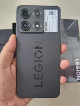 Lenovo Legion Y70 Gaming Phone Snapdragon 8 (Gen5) 6.82Inch 1440*3168 144Hz 90W