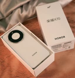 Original HONOR X70 5G Mobile Phone 6.79 Inches AMOLED Display Snapdragon 6 Gen 4 Battery 8300mAh NFC Google Play Smartphone