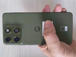 Motorola Moto X70 Air Snapdragon7(Gen4) 2.8GHz LPDDR5X 6.7 Inch 1.5K 120Hz 3D VC 50MP 4800mAh B20