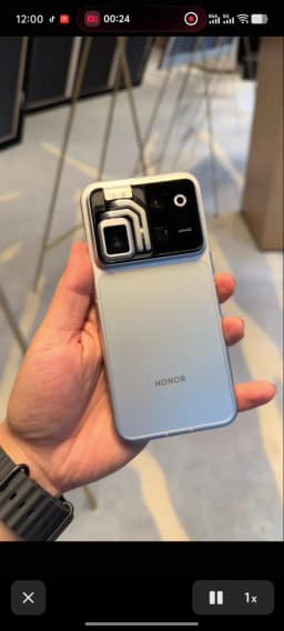 Honor Robot Phone Brand New 7060mAh 120W Supercharge 50W Wireless Snapdragon 8 Elite Gen5 OIS 200MP 6.31 Inch 120HZ OLED NFC OTA