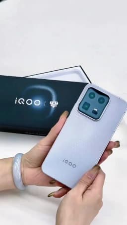Original ViVO IQOO15 Ultra 5G Snapdragon 8 Elite Gen 5 AMOLED 144Hz 7400 mAh 100W Google Play NFC IQOO 15 Ultra
