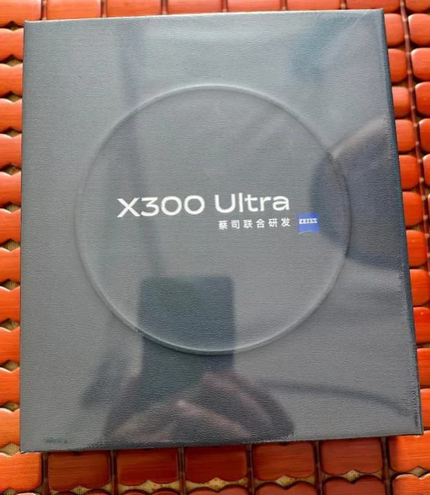 Original China Version VIVO X300 Ultra Phone Snapdragon8 Gen5 6.82'' AMOLED 144Hz 6600Mah 100W Dash Charger 200MP NFC OTA Google