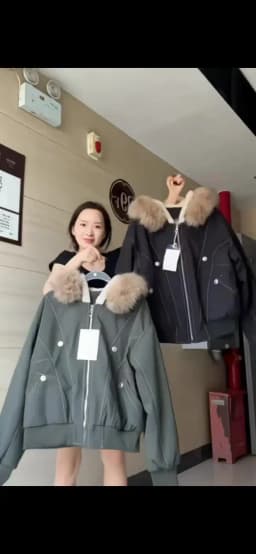 2026 American Retro Fur Collar Hooded Parkas Trend High Street Short Winter Jacket for Women Y2K Fashion Cotton Padded Outwear