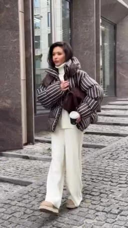 2025 Winter Striped Women's Hooded Quilted Jacket Thicken Zipper Long Sleeve Short Coat New Casual Female Loose Warm Outerwear
