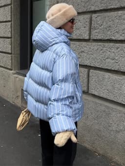 2025 Winter Striped Women's Hooded Quilted Jacket Thicken Zipper Long Sleeve Short Coat New Casual Female Loose Warm Outerwear