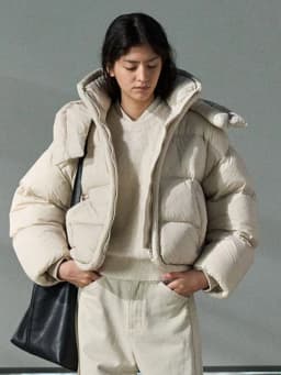 Korean Style Hooded Short Thickened Cotton Jacket Women's Winter Warm Outerwear Bread Coat Zipper Pocket Long Sleeve Polyester