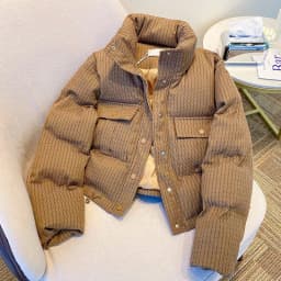 Winter Khaki Thicken Short Parkas Women Loose Zipper Up Warm Parkas Jacket Woman Fashion Button Stand Collar Parka Female