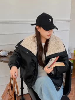 2025 New Versatile Small Sheepskin Cotton Jacket Women Short down Lamb Fur Winter Turned Fur Collar Cotton Coat Jacket