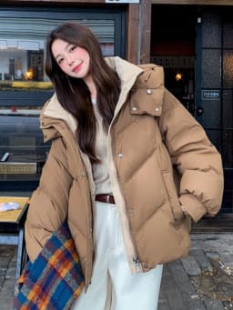 2026 Women Clothing Short Cotton Coat Winter New Style Loose Fit Thickened Petite Cotton Jacket Cold Protection Bread Parkas