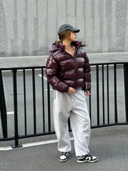 Women Glossy Surface Hooded Padded Jacket Fashion Faux Fur Zipper Cropped Jackets Lady New Winter Warm High Street Outwear 2025