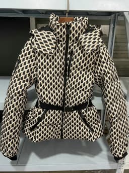 Women's Fashion Winter Hooded High Waist Padded Sport Coats Belt Parka Female Elegant Thick Warm Pocket Windproof Skiing Jackets
