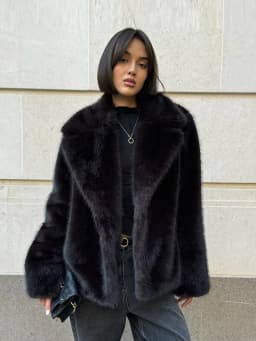 Winter Wide Lapel Faux Fur Short Coat Women Drop Shoulder Long Sleeve Loose Solid Black Soft Fluffy Warm Thick Jacket Outerwear