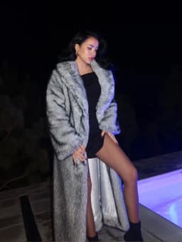 Winter Long Fashion Faux Fur Coat Women Gradient Dyeing Plush Jacket Women High Quality Fluffy Fox Fur Overcoat Outerwear