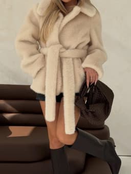 Winter Fashion Thick Warm Faux Mink Fur Coat Women Luxury Woman High Quality Elegant Lace Up Fluffy Mink Fur Jacket Overcoat