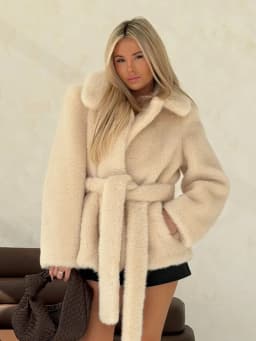 Winter Fashion Thick Warm Faux Mink Fur Coat Women Luxury Woman High Quality Elegant Lace Up Fluffy Mink Fur Jacket Overcoat