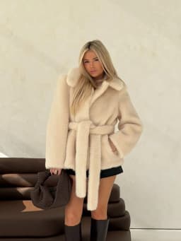Winter Fashion Thick Warm Faux Mink Fur Coat Women Luxury Woman High Quality Elegant Lace Up Fluffy Mink Fur Jacket Overcoat
