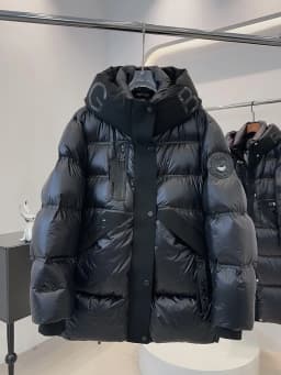 Winter Hooded Black Glossy Down Jacket Female Thick Warm Waterproof Outwears Overcoat Women White Duck Down Parker Down Jackets