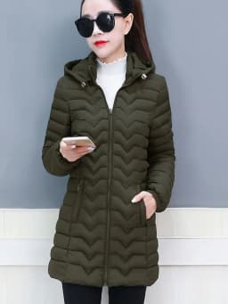 2025 New Style Women's Slim Fit Lightweight Cotton Jacket Black down Filled Coat Long Sleeves Zipper Closure Removable Hat