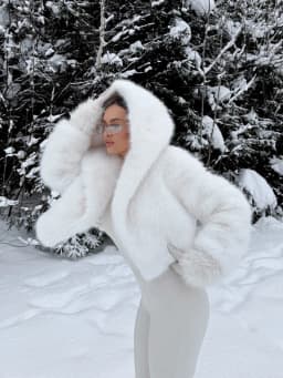 Winter Luxurious Faux Fur Hooded Jacket Coat Women Long Sleeve Faux Fur Plush Jacket Female High Quality Casual Warm Outerwears